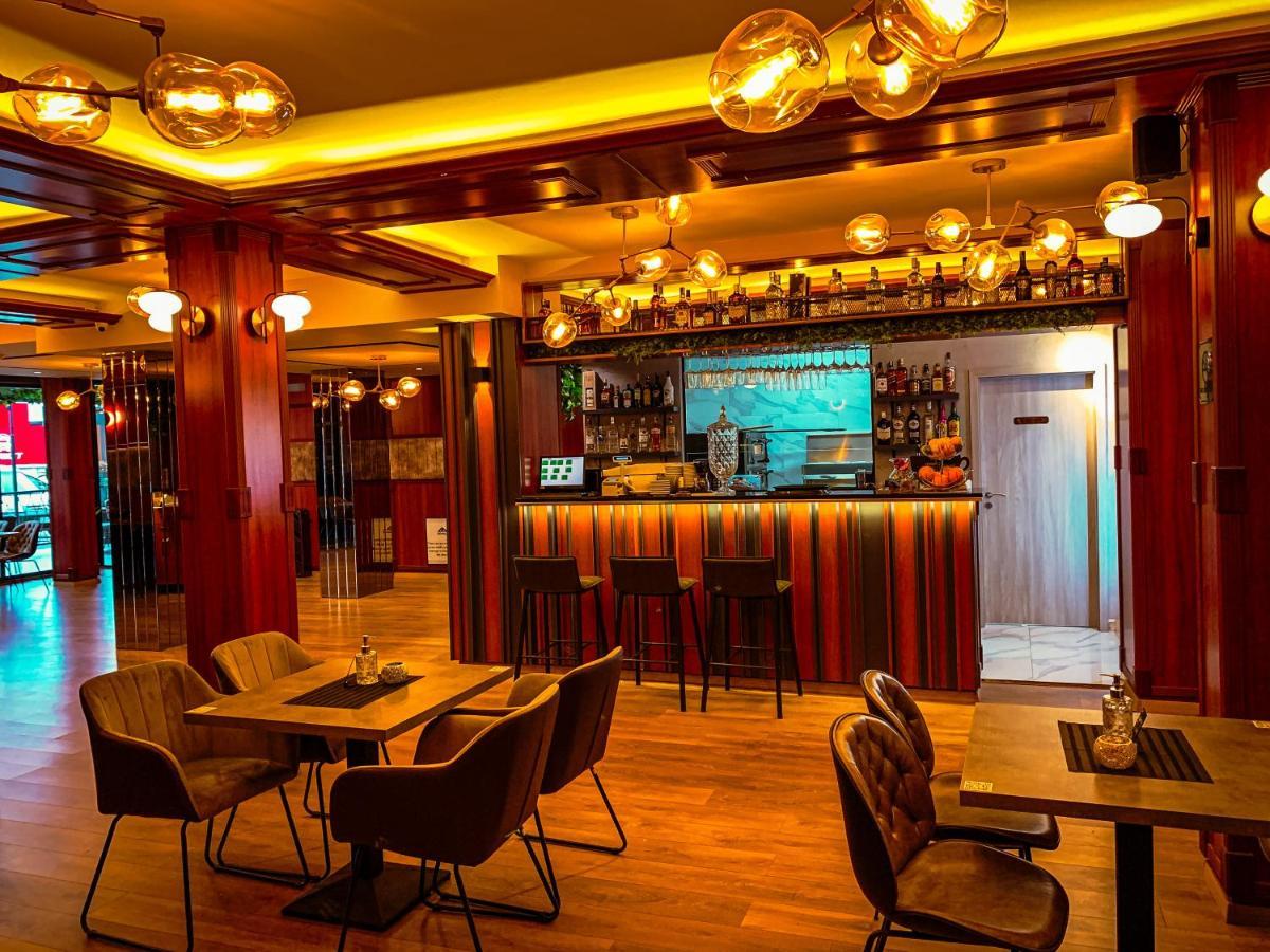 Hotel Driada Gjakova Bagian luar foto