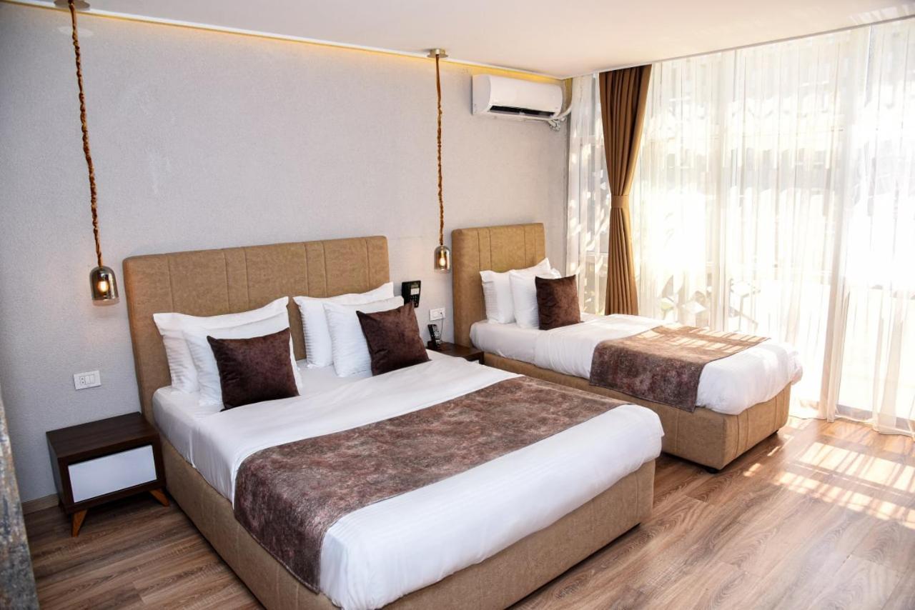 Hotel Driada Gjakova Bagian luar foto