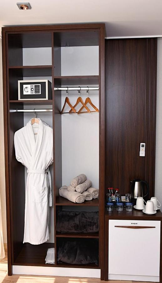 Hotel Driada Gjakova Bagian luar foto