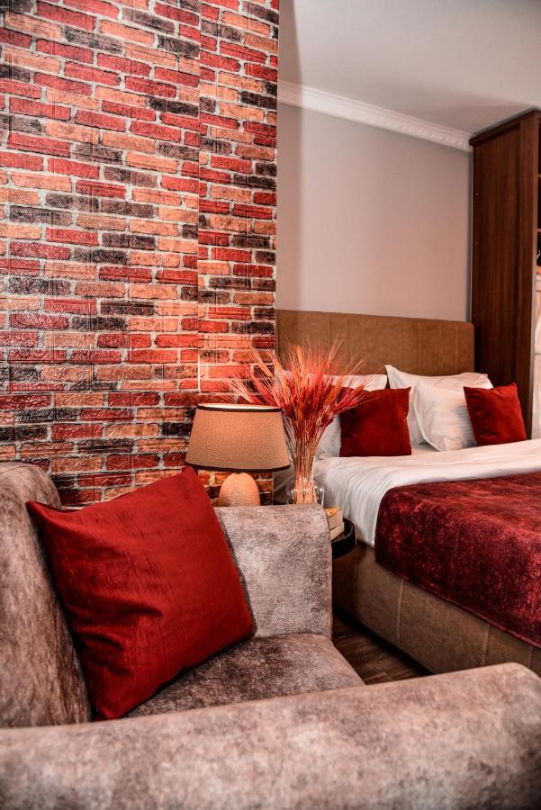 Hotel Driada Gjakova Bagian luar foto