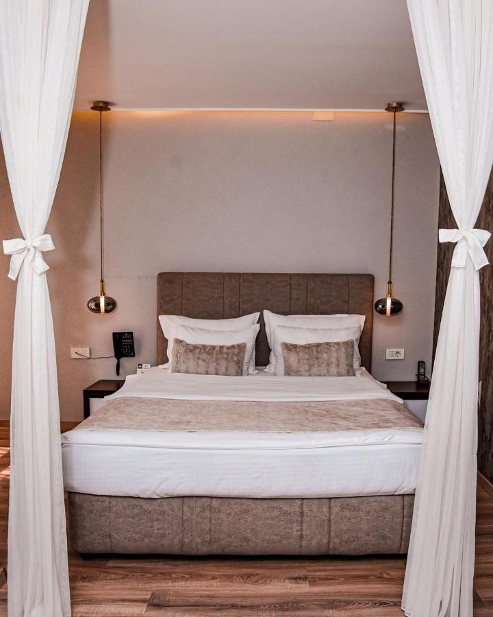 Hotel Driada Gjakova Bagian luar foto
