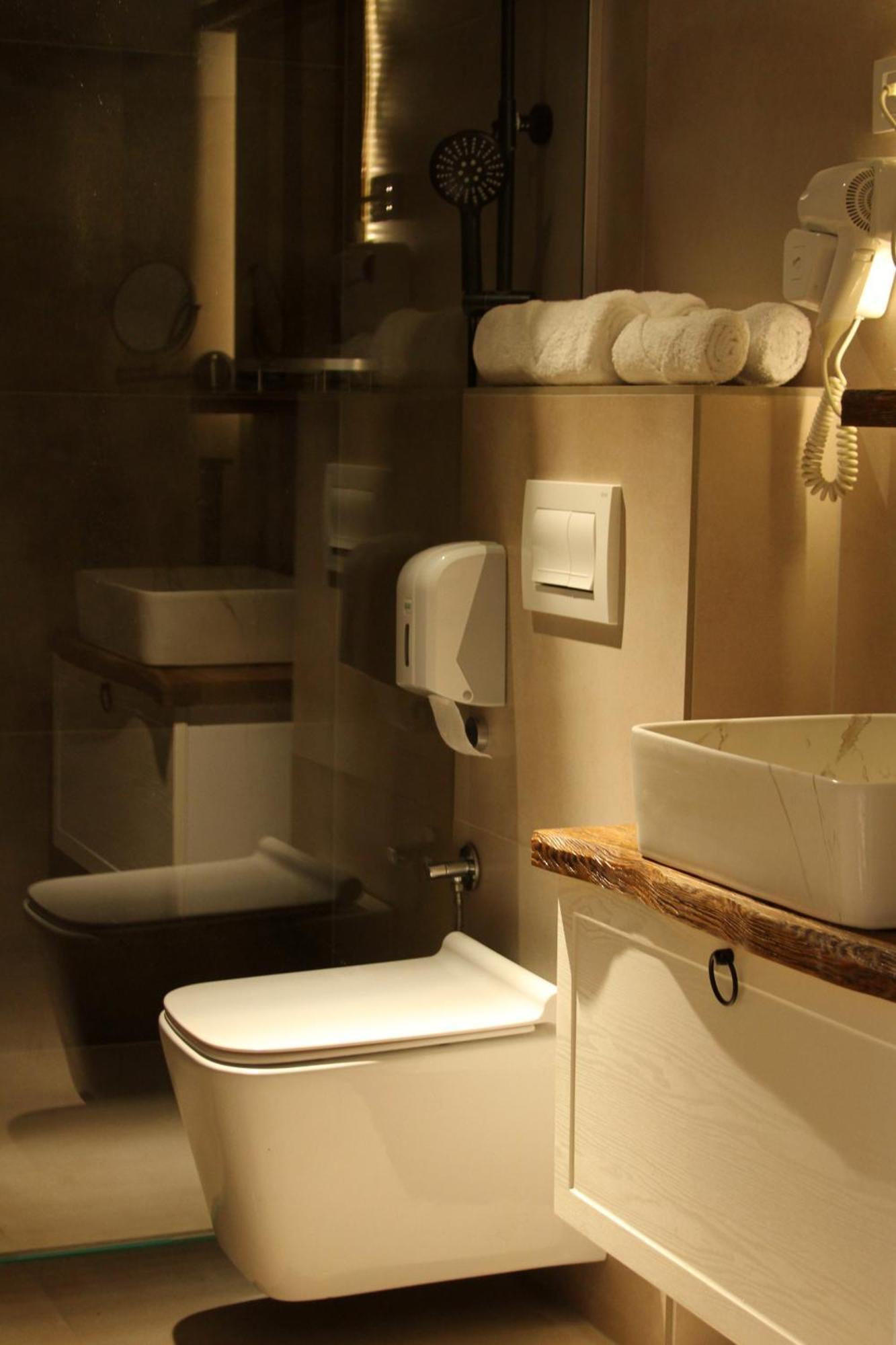 Hotel Driada Gjakova Bagian luar foto