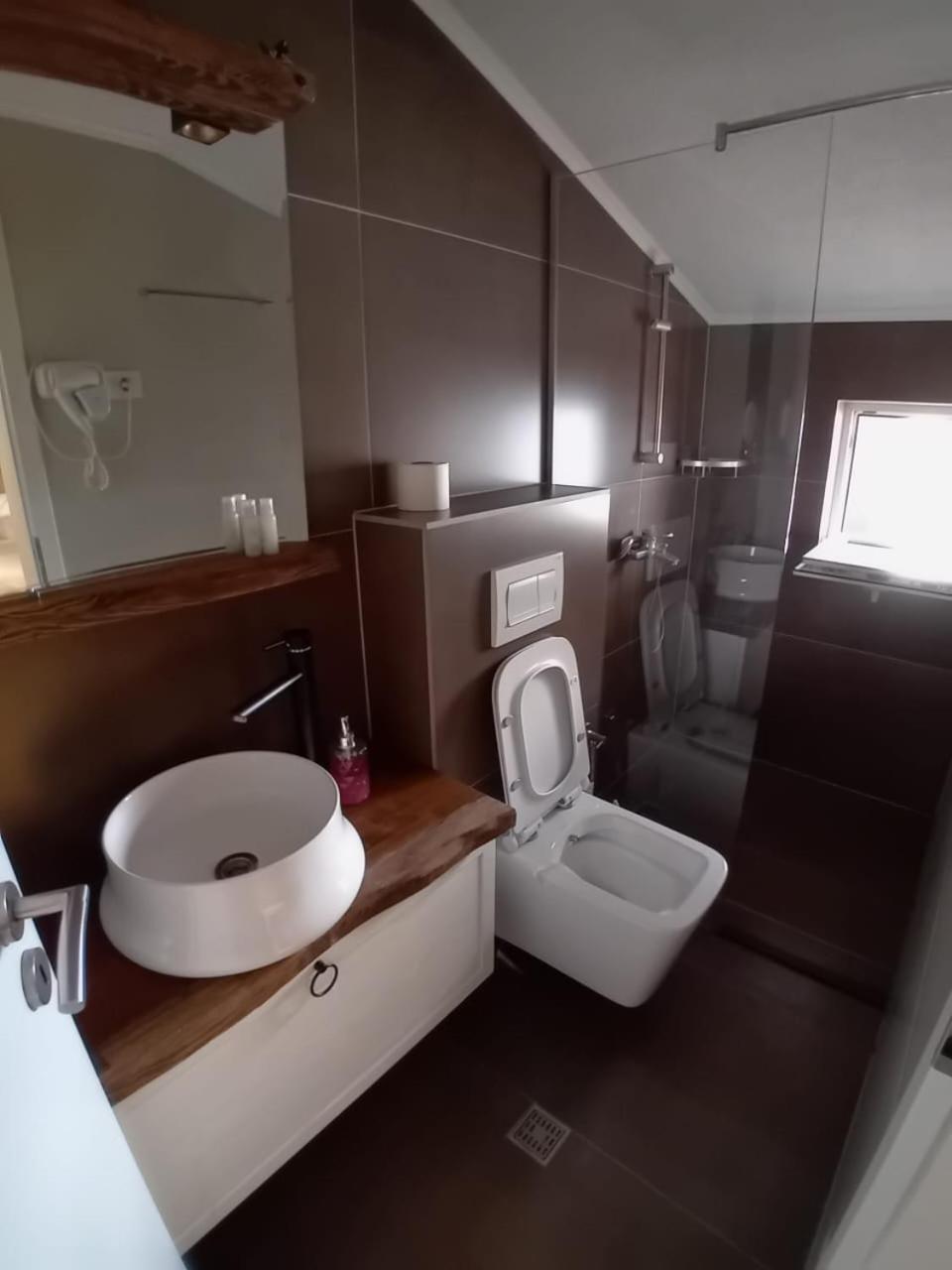 Hotel Driada Gjakova Bagian luar foto