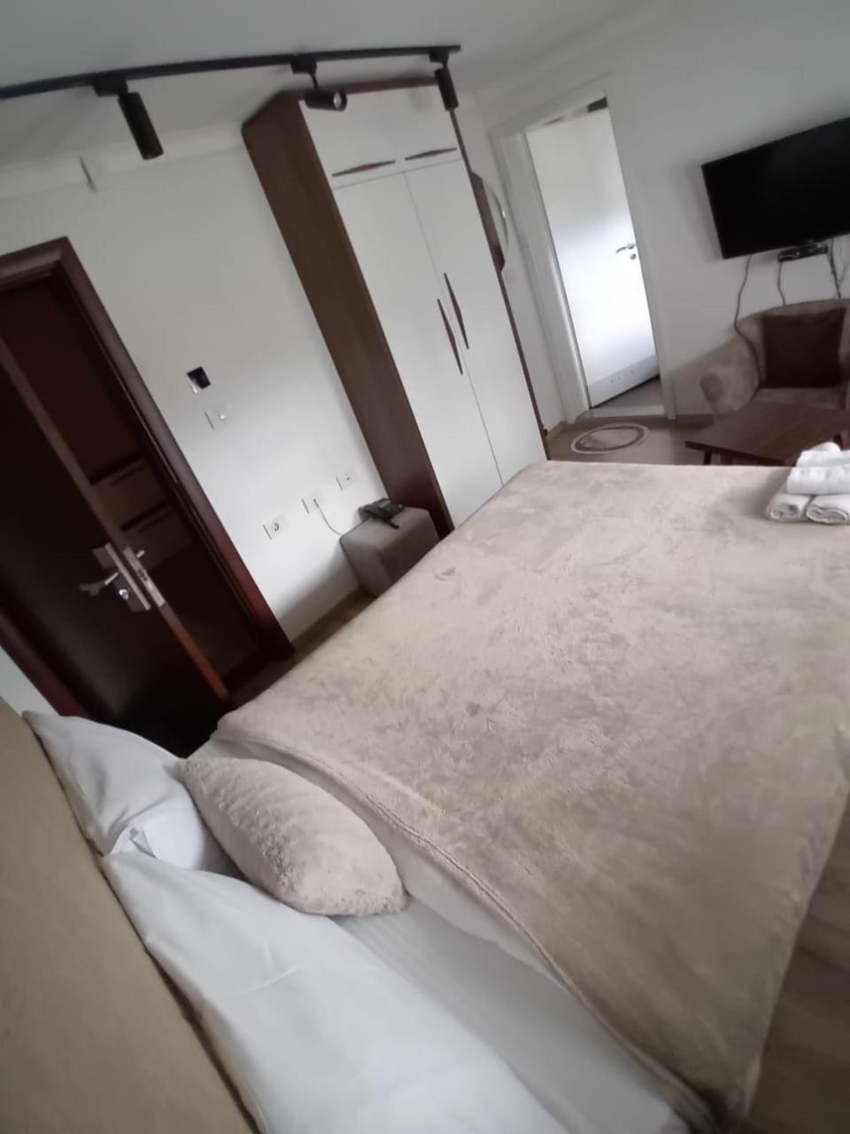Hotel Driada Gjakova Bagian luar foto